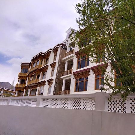 Kanishka Hotel Ladakh By Lexstays Leh Esterno foto